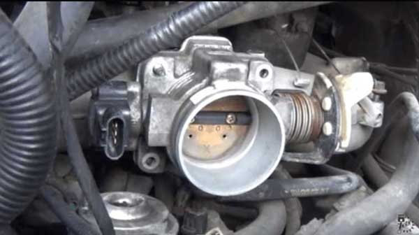 Dirty or faulty idle air control valve