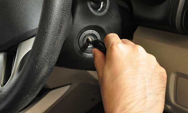 What makes your car stop/stall when turning right