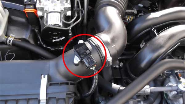 Why does your car vibrate when idle and ac is on