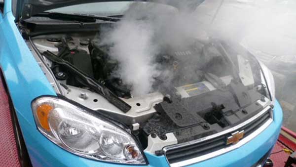 Why your car overheats when idling with AC on